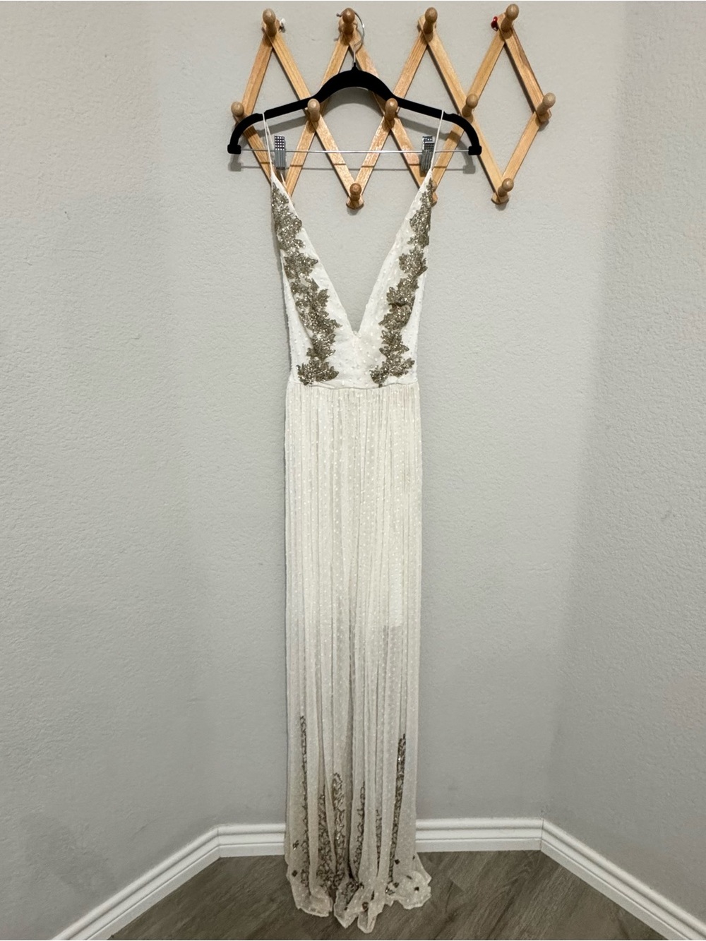 NWT! Free People So Embellished White Floral Maxi Dress Size 8 - Picture 3 of 10